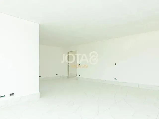Imagem 2: Casa em Construção em Condominio Fechado no Tingui Casa em Construção Condomínio