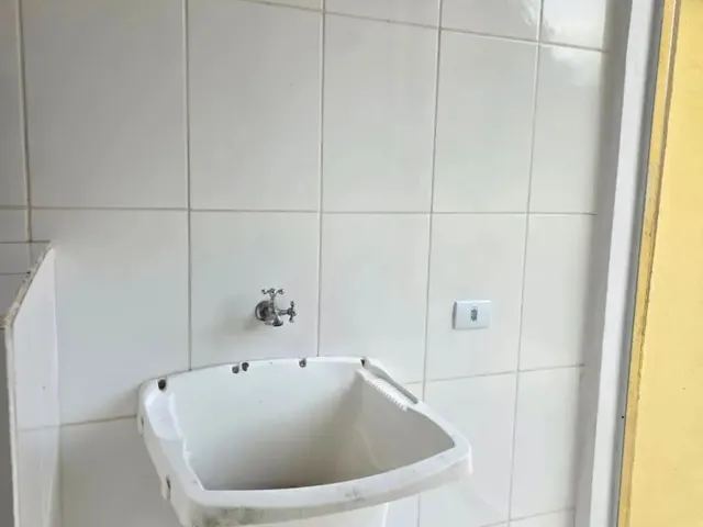 Imagem 8: Imóvel para Venda Possui 48 Metros Quadrados com 2 Quartos em Campo Pequeno - Colombo
