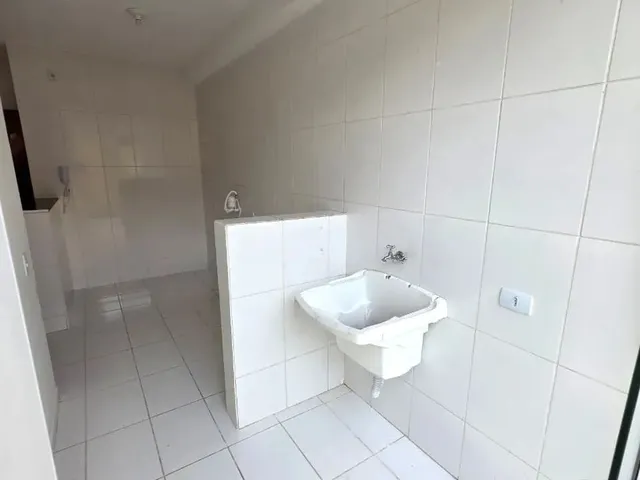 Imagem 4: Imóvel para Venda Possui 48 Metros Quadrados com 2 Quartos em Campo Pequeno - Colombo