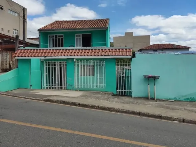 Imagem: Sobrado Comercial e 3 Casas no Terreno