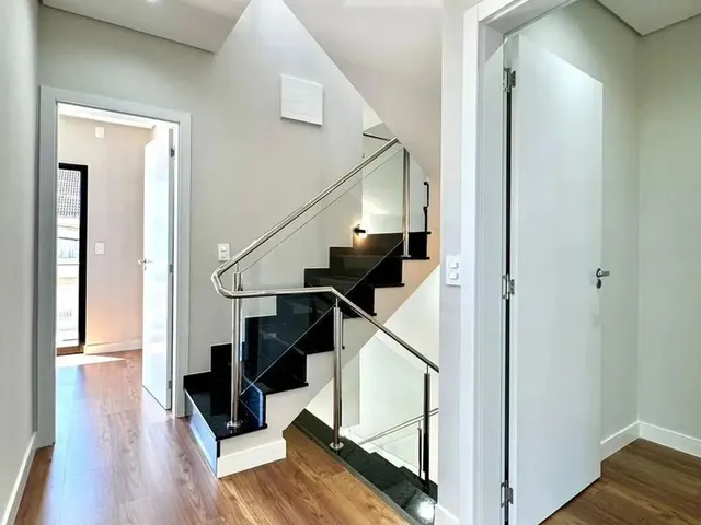 Imagem 10: Abaixo Triplex da Esquina Excelentes Sobrados Triplex de Alto Padrão