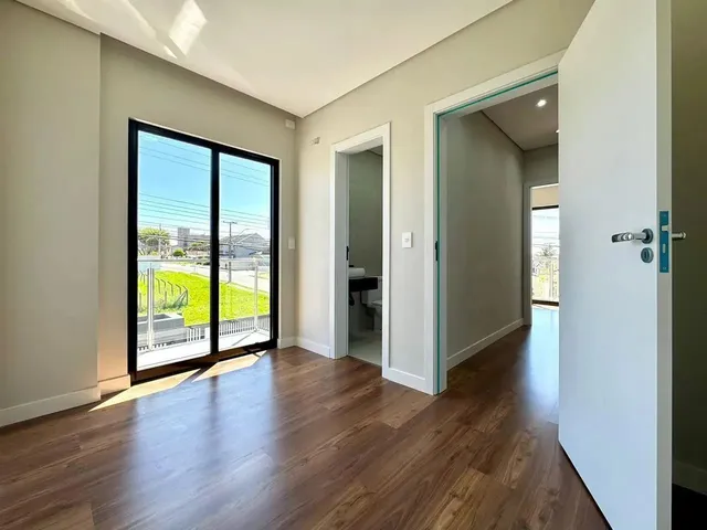Imagem 12: Abaixo Triplex da Esquina Excelentes Sobrados Triplex de Alto Padrão