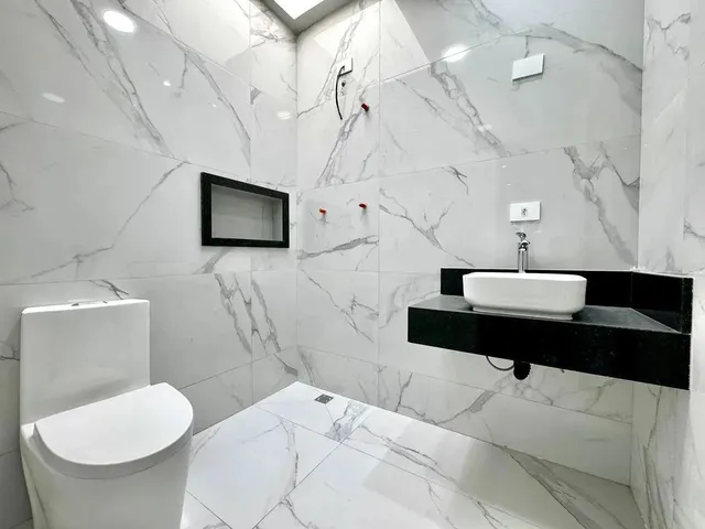 Imagem 6: Abaixo Triplex da Esquina Excelentes Sobrados Triplex de Alto Padrão