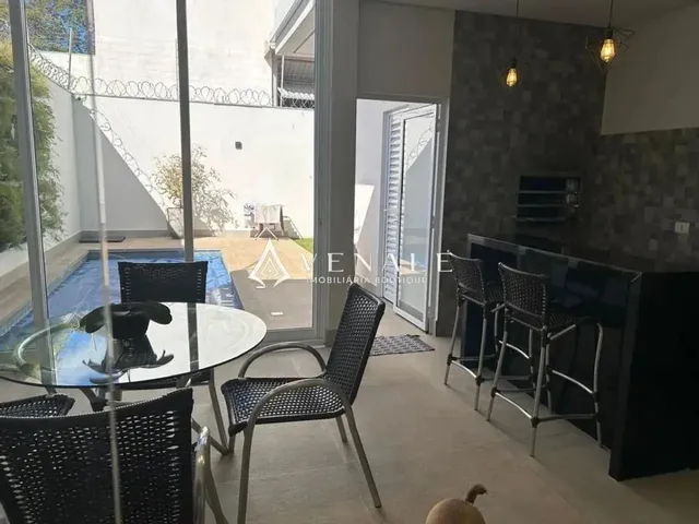 Imagem 10: Sobrado À Venda em Maringá, Jardim Higienópolis, com 3 Quartos, com 205 M²