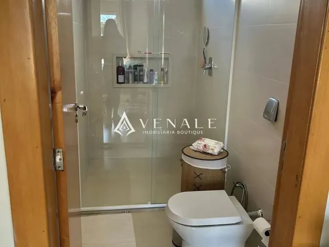 Imagem 11: Sobrado À Venda em Maringá, Jardim Higienópolis, com 3 Quartos, com 205 M²