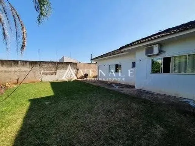 Imagem 2: Casa À Venda em Maringá, Vila Marumby, com 3 Suítes, com 220 M²