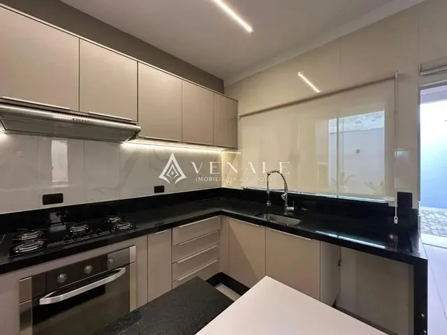 Imagem 16: Casa À Venda em Maringá, Jardim Dias I, com 3 Quartos, com 108 M²