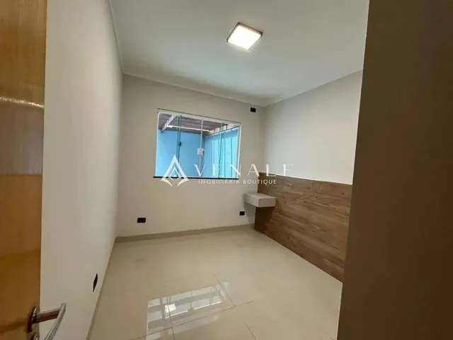 Imagem 2: Casa À Venda em Maringá, Jardim Dias I, com 3 Quartos, com 108 M²