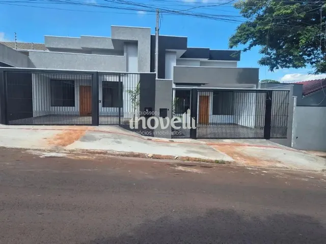 Imagem 2: Casa À Venda em Maringá, Parque Hortência, com 3 Quartos, com 84.58 M²