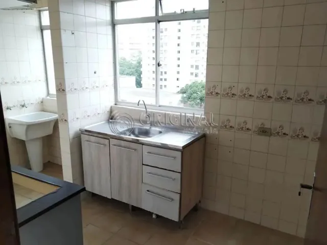 Imagem 13: Apartamento com 1 Quarto para Alugar por R$ 1200.00, 34.00 M2 - Centro - Curitiba/Pr