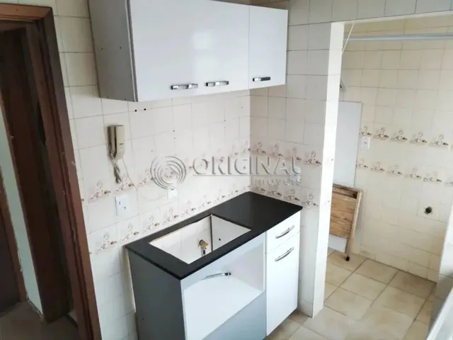 Imagem 9: Apartamento com 1 Quarto para Alugar por R$ 1200.00, 34.00 M2 - Centro - Curitiba/Pr