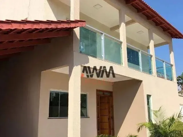 Imagem: Sobrado com 4 Quartos À Venda, 272 M²