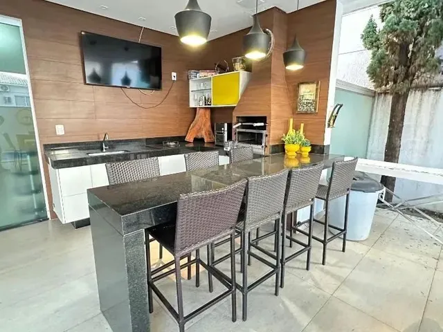 Imagem: Sobrado de 228 M² com 03 Suítes À Venda