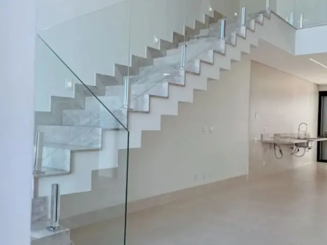 Imagem 5: Sobrado de 234 M² com 04 Quartos Sendo 04 Suítes À Venda no Jardins Sevilha - Goiânia