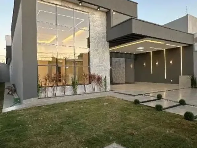 Imagem: A casa possui 4 Dormitórios, 4 Suítes, 5 Banheiros, 4