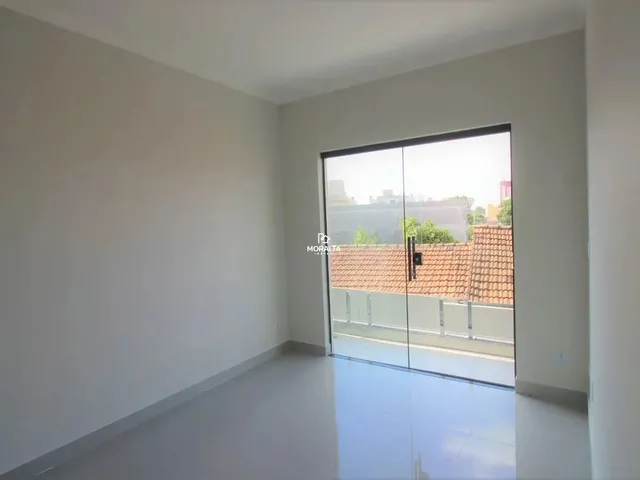 Imagem 3: Sobrado À Venda 3 Quartos - Bairro Pinheirinho