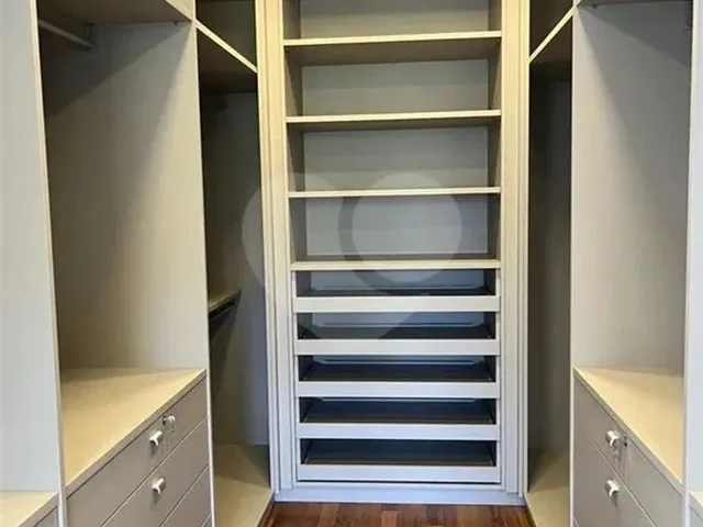 Imagem 6: Condomínio com 4 Quartos À Venda em Alphaville Centro Industrial E