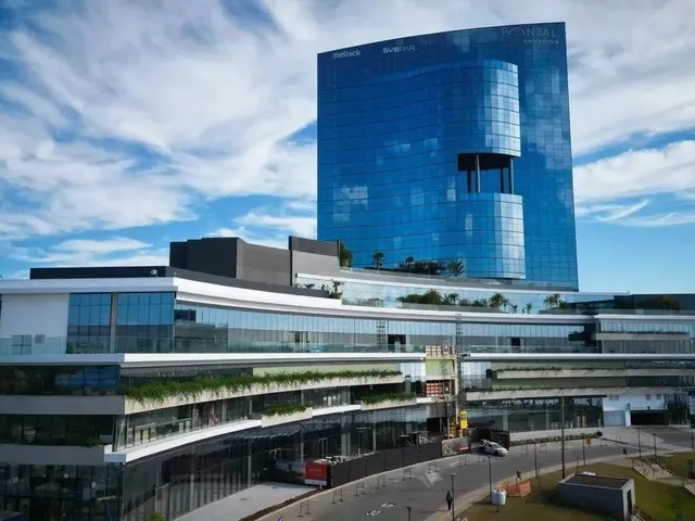 Imagem: Sala Comercial com Vista Panorâmica Excepcional
