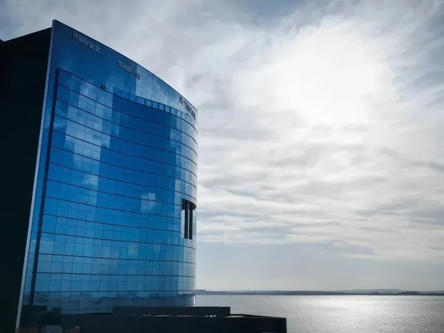 Imagem 10: Sala Comercial com Vista Panorâmica Excepcional