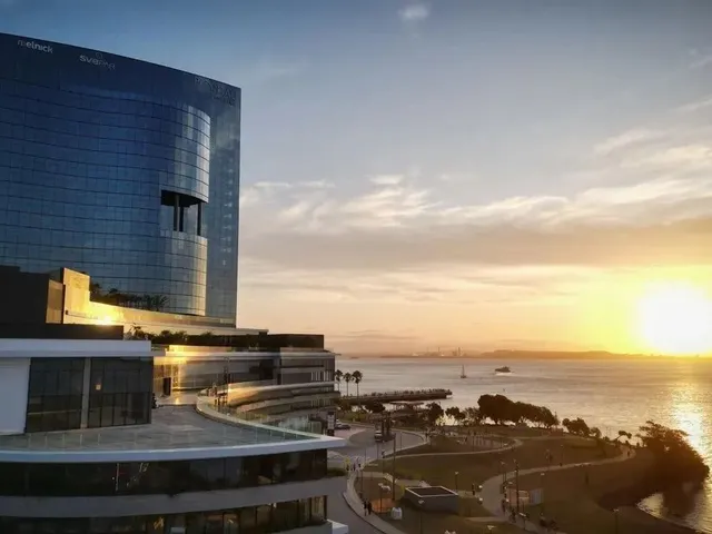 Imagem 8: Sala Comercial com Vista Panorâmica Excepcional