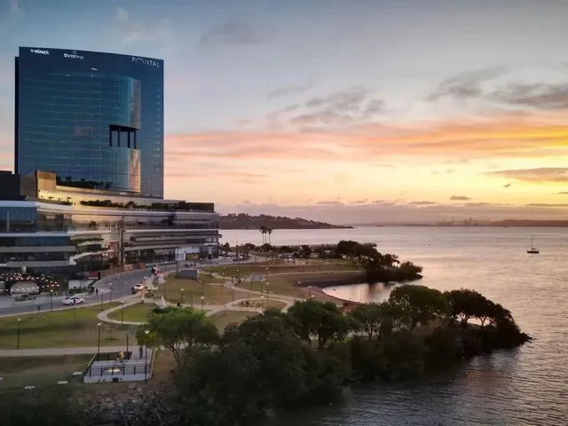 Imagem 9: Sala Comercial com Vista Panorâmica Excepcional