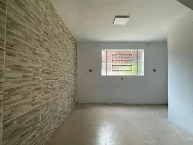 Imagem 9: Casa para Locação com 2 Quartos no Centro - Jacarezinho - Pr
