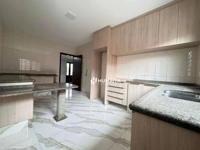 Imagem 10: Sobrado com 3 Dormitórios para Alugar, 232 M² por R$ 4.300,00/Mês - Jardim Itatiaia 2