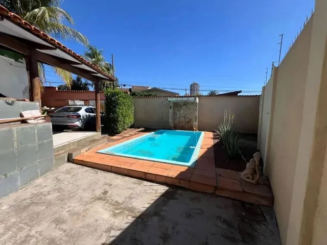 Imagem: Casa de 250 M² com 04 Quartos À Venda