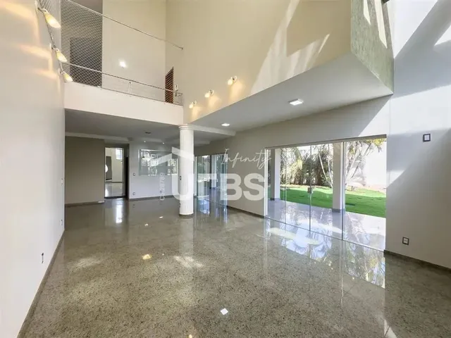 Imagem 12: Sobrado, com 6 Suítes, 9 Vagas de Garagem - 1.000 M² de Terreno com 515 M² De