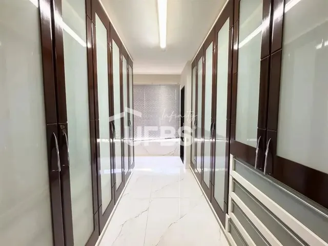 Imagem 4: Sobrado, com 6 Suítes, 9 Vagas de Garagem - 1.000 M² de Terreno com 515 M² De