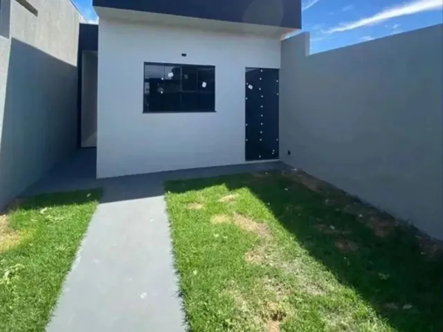 Imagem: A casa possui 2 Dormitórios, 1 Suíte, 1 Banheiro, 2 Vagas