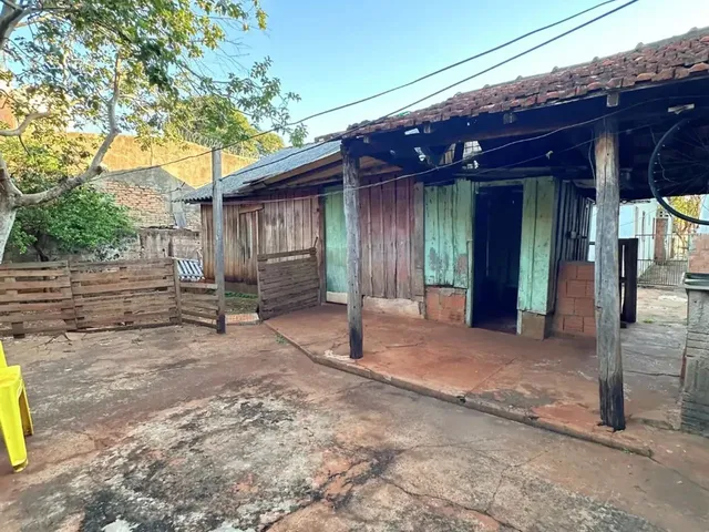 Imagem 15: Casa com Comercio em Frente no Bairro Monte Castelo em Campo Grande - Ms
