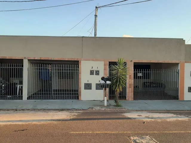 Imagem: A casa possui 5 Dormitórios, 5 Banheiros, 5 Vagas na