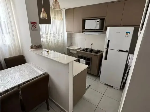 Imagem: O apartamento possui 2 Dormitórios, 1 Banheiro, 1 Vaga na
