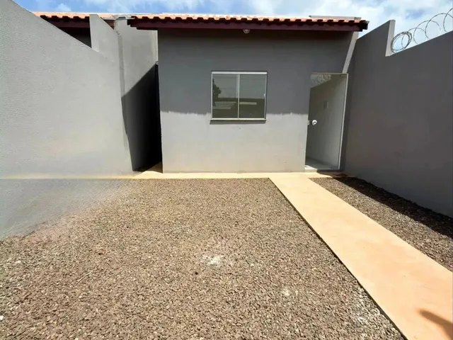 Imagem 1: Casa Á Venda com 2 Quartos no Riviera Park em Campo Grande - Ms