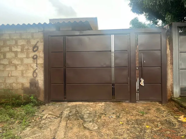 Imagem: A casa possui 1 Dormitório, 1 Suíte e está localizado em