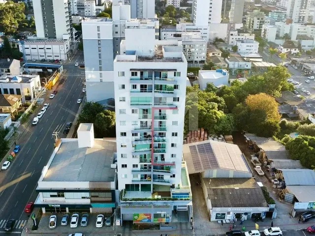 Imagem: O apartamento possui 3 Dormitórios, 1 Suíte, 1 Banheiro,