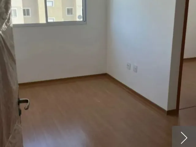 Imagem: O apartamento possui 2 Dormitórios, 1 Banheiro, 1 Vaga na