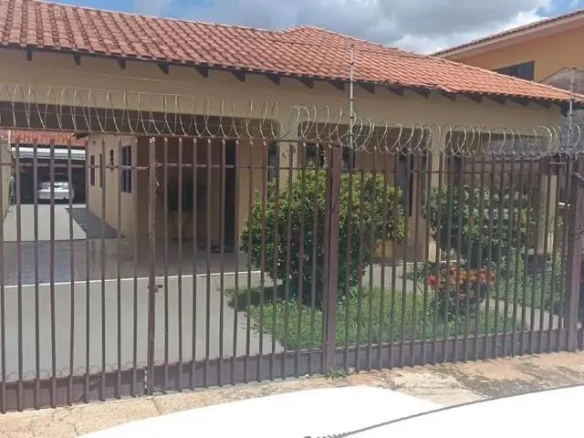 Imagem: Excelente Imóvel com Terreno Inteiro no