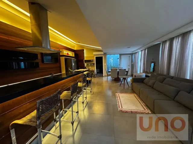 Imagem: Casa de Luxo 4D/3S, 220M², 3 Vagas no Carandá