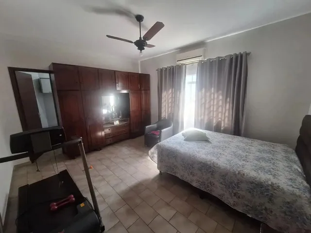 Imagem 4: Térrea para Venda Possui 200 Metros Quadrados com 3 Quartos em Santo Antônio - Campo