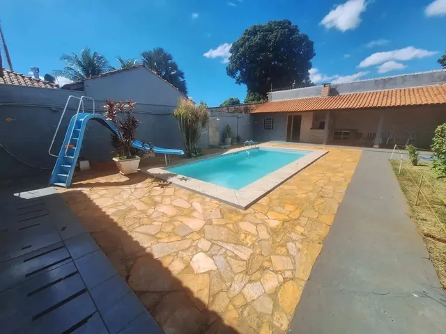 Imagem 14: Térrea para Venda Possui 200 Metros Quadrados com 3 Quartos em Santo Antônio - Campo