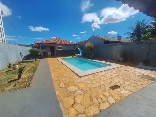 Imagem 16: Térrea para Venda Possui 200 Metros Quadrados com 3 Quartos em Santo Antônio - Campo