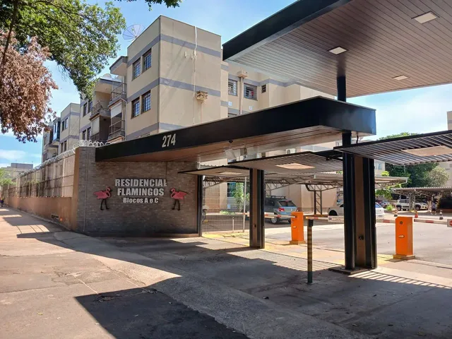 Imagem: O apartamento possui 3 Dormitórios, 1 Banheiro, 1 Vaga na