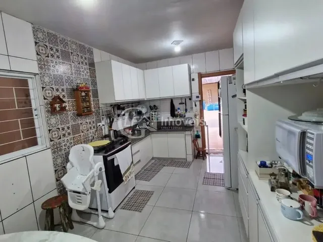 Imagem 4: Você Busca Um Imóvel Que Une Conforto, Espaço e Potencial de Investimento, Essa Casa