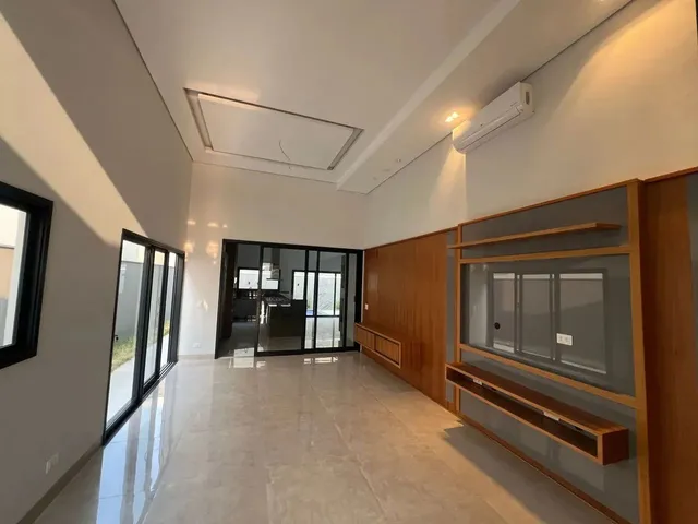 Imagem: Casa com Fino Acabamentoe 03 Suítes no