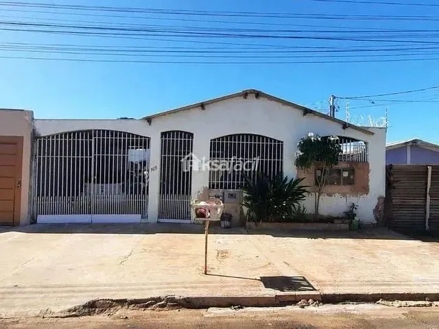 Imagem: Casa com 3 Dormitórios À Venda com Edícula