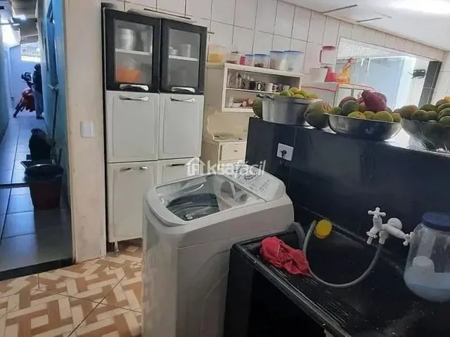 Imagem 4: Casa com 3 Dormitórios À Venda com Edícula 130 M² por R$ 250.000 - Guanandi - Campo