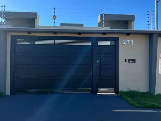 Imagem: A casa possui 2 Dormitórios, 2 Banheiros, 2 Vagas na