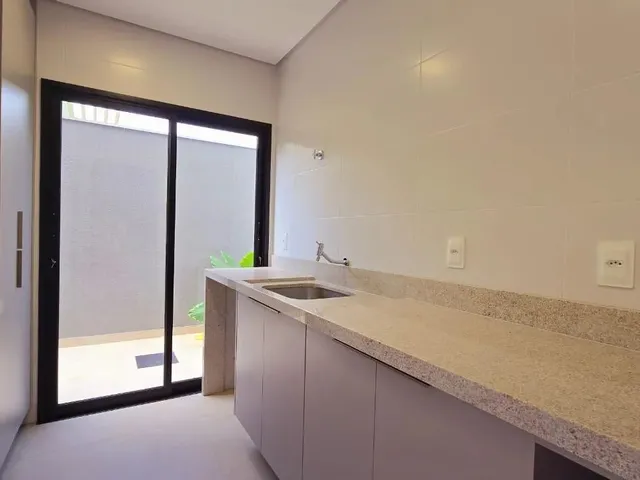 Imagem 2: Casa Térrea de Condomínio com 3 Suítes - Móveis Planejados Todeschini